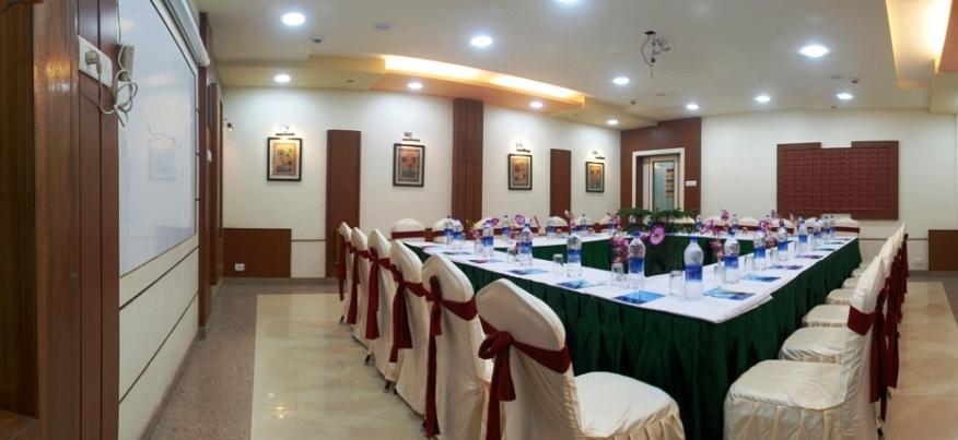 Nayak Hotel 3*