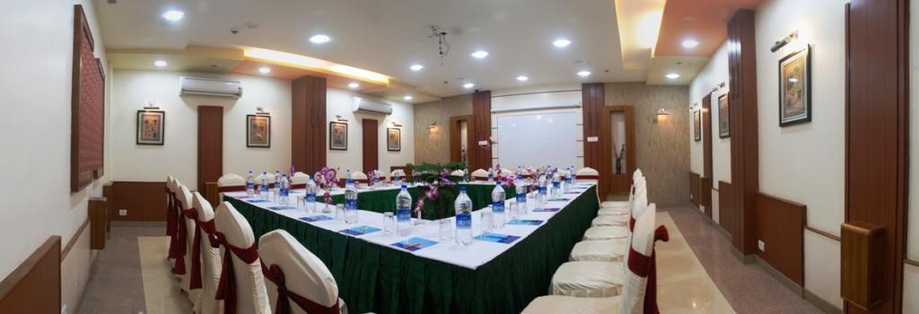 Nayak Hotel
